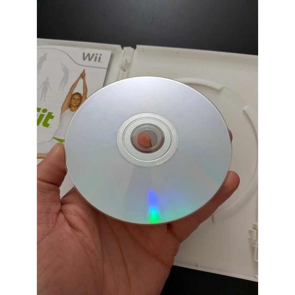 Wii Fit (Nintendo Wii, 2008) Video Game Workout Fitness Made‎ Fun CIB